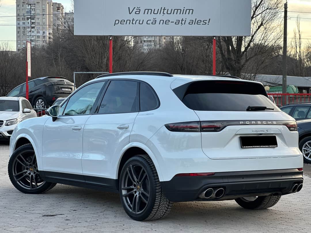 Porsche Cayenne S 3