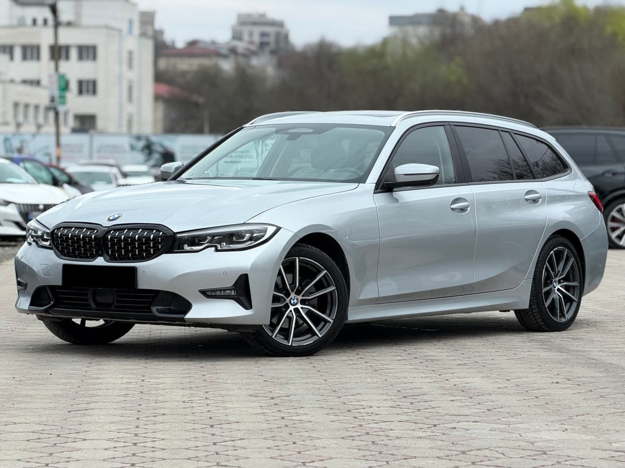 BMW 320