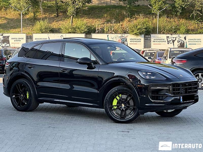 Porsche Cayenne E-Hybrid 2024