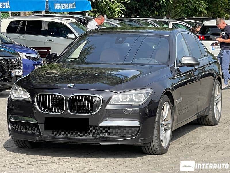 BMW 750 2013