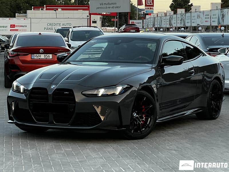 BMW M4 2025