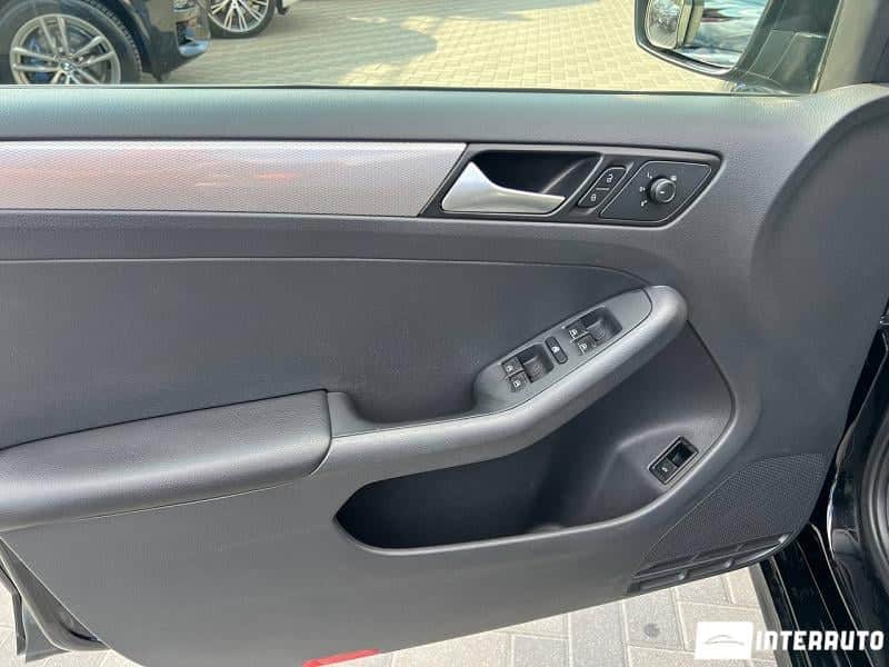 Volkswagen Jetta 5