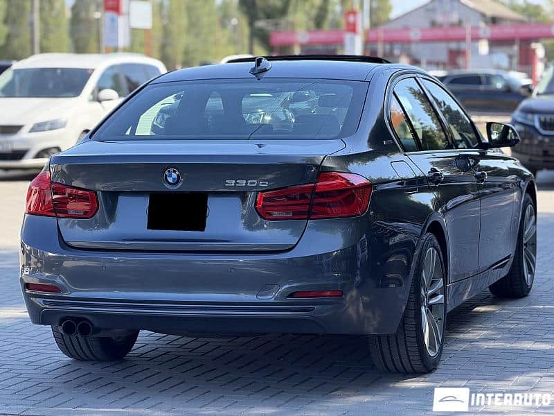 BMW 330E 4