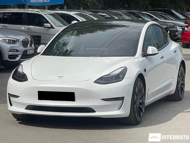 Tesla Model 3 2022