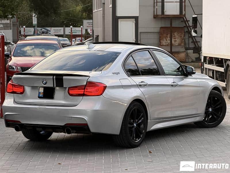 BMW 320 2