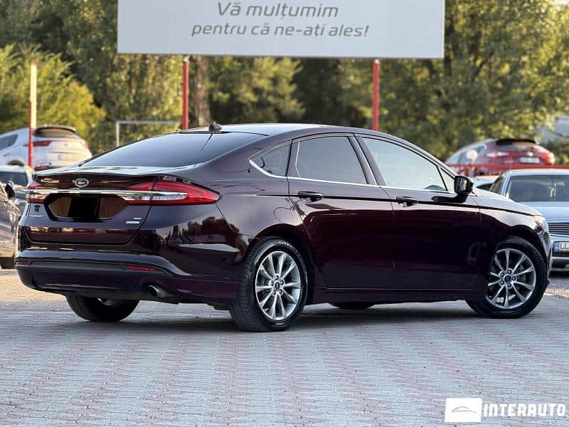 Ford Fusion 2