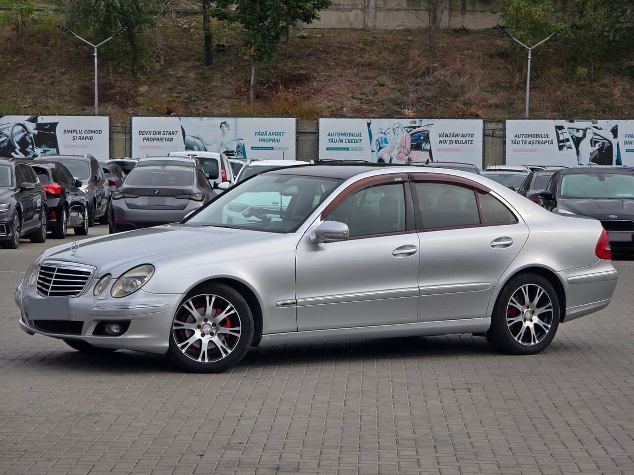 2005 Mercedes E 200