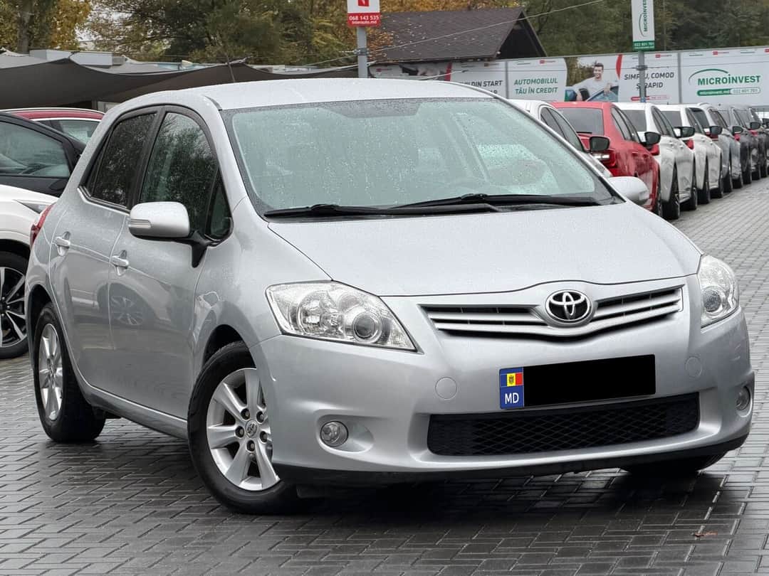 Toyota Auris 4