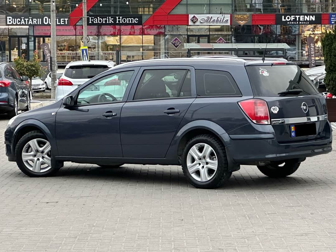 Opel Astra 4