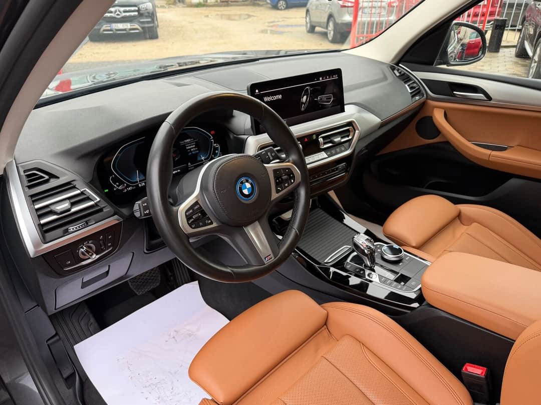 BMW X3 3.0e 5
