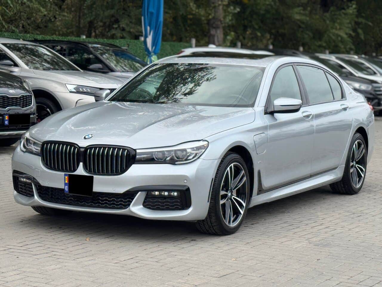 2017 BMW 740