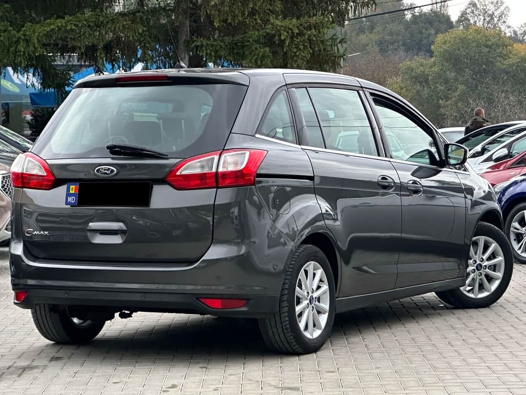 Ford Grand C-MAX 3
