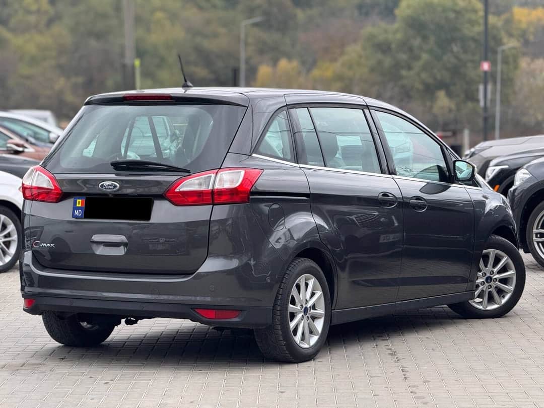 Ford Grand C-MAX 3