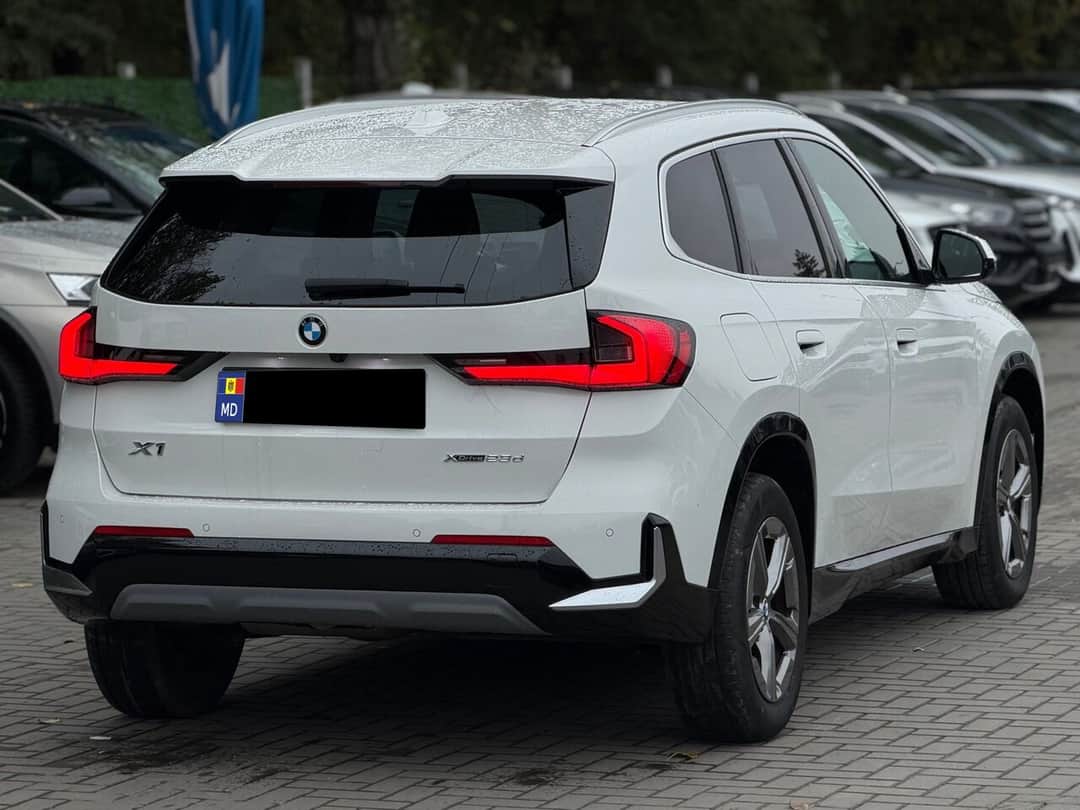 BMW X1 2.3D 4