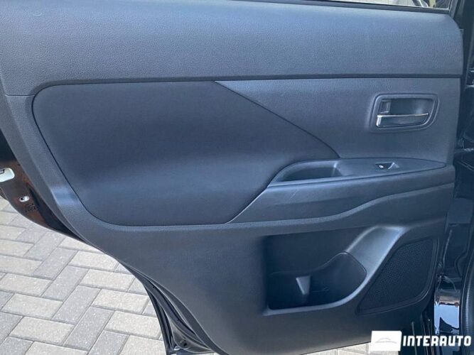 mitsubishi Outlander 2016