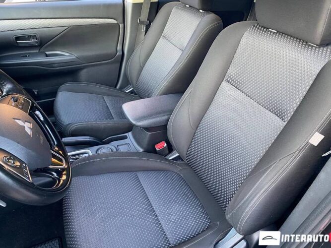 mitsubishi Outlander 2016