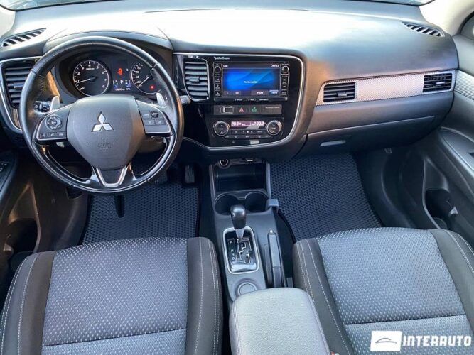 mitsubishi Outlander 2016
