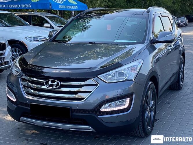 Hyundai Santa Fe 2013 doar la InterAuto