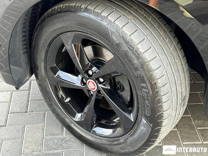 Jaguar F-Pace 69 jaguar F-Pace 2016