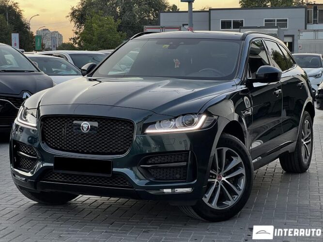 Jaguar F-Pace 2017 doar la InterAuto