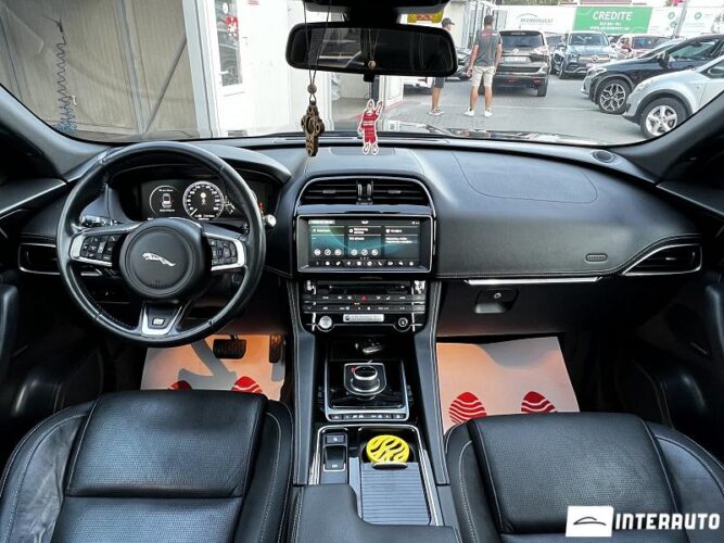 Jaguar F-Pace 42 jaguar F-Pace 2017