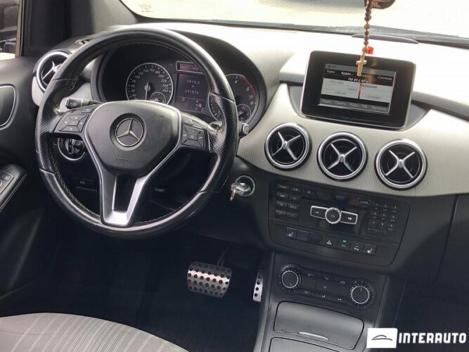 mercedes B 180 2012