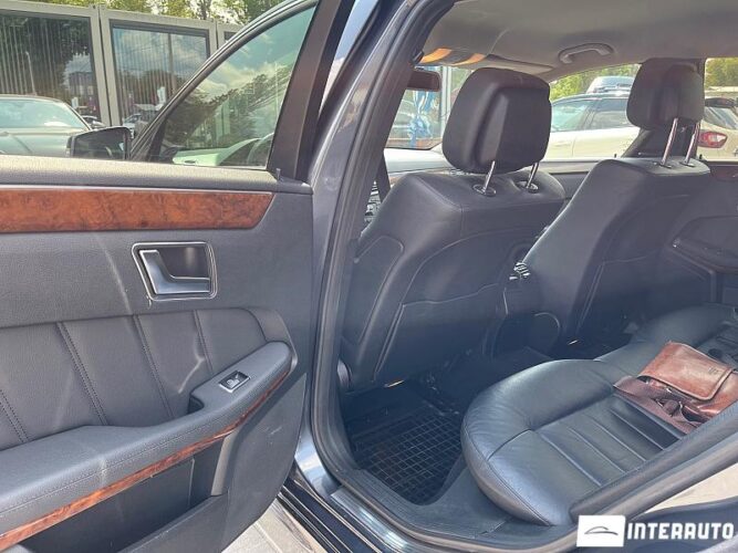 Mercedes E 250 39 mercedes E 250 2011