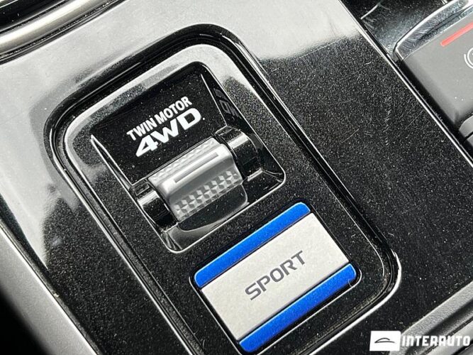 mitsubishi Outlander 2020