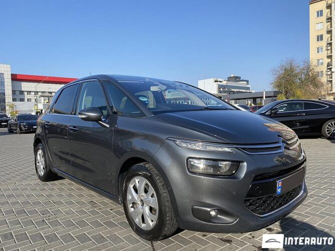 Citroen C4 Picasso 2015 doar la InterAuto