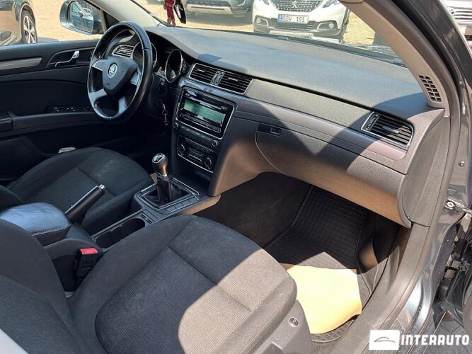 Skoda Superb 38 skoda Superb 2013