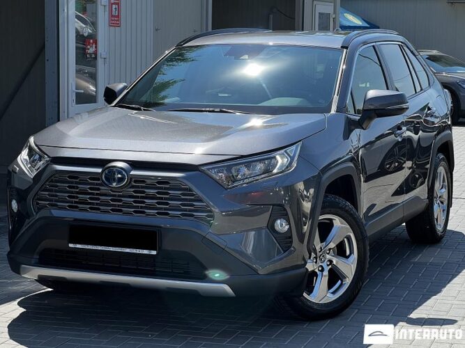Toyota Rav-4 2021 doar la InterAuto