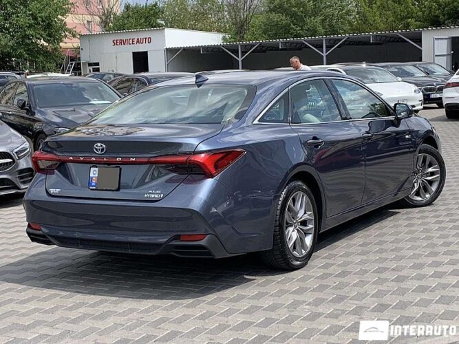 toyota Avalon 2020