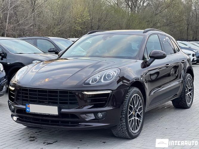 Porsche Macan S 2016 doar la InterAuto