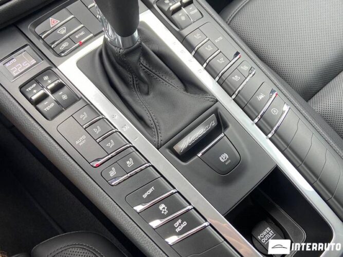 Porsche Macan 50 porsche Macan 2021