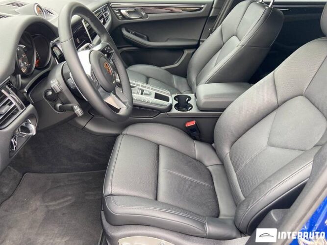 Porsche Macan 40 porsche Macan 2021