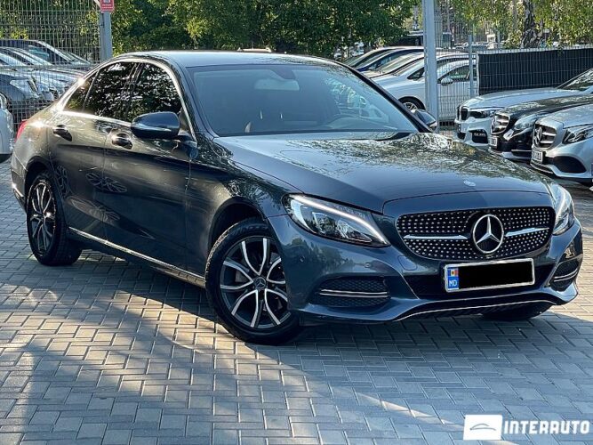 Mercedes C 180 2014 doar la InterAuto