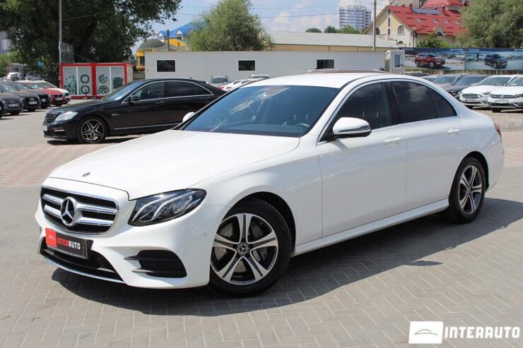 Mercedes E 200 42 mercedes E 200 2019