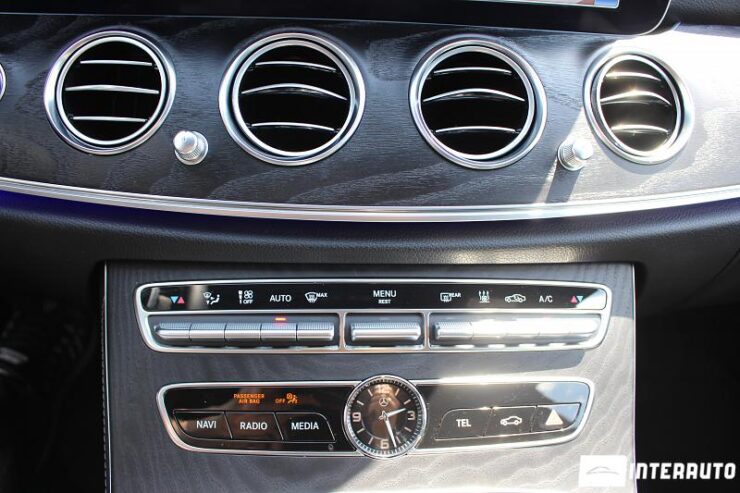 Mercedes E 200 56 mercedes E 200 2019