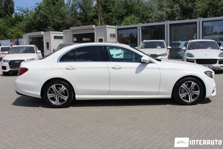 Mercedes E 200 47 mercedes E 200 2019