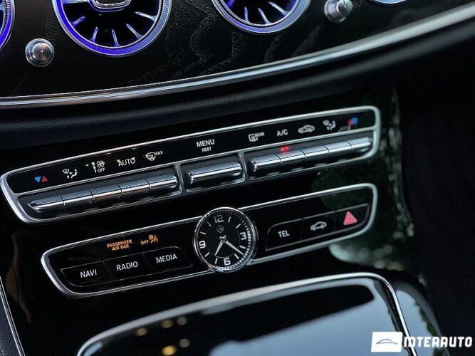 Mercedes E 220 67 mercedes E 220 2016