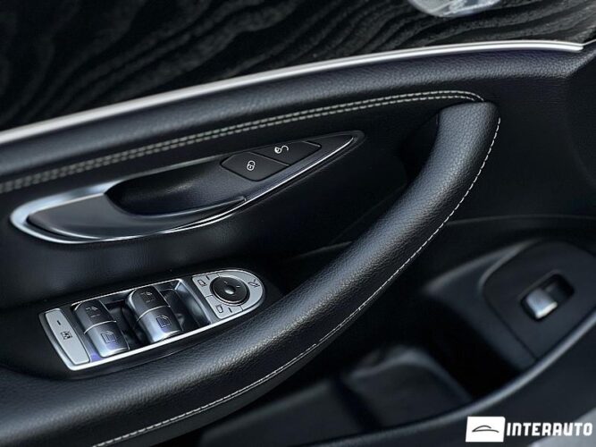 Mercedes E 220 61 mercedes E 220 2016