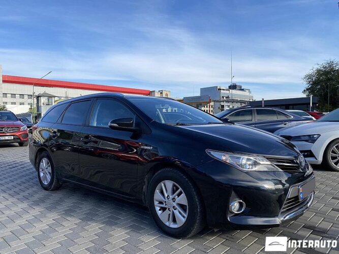 toyota Auris 2014