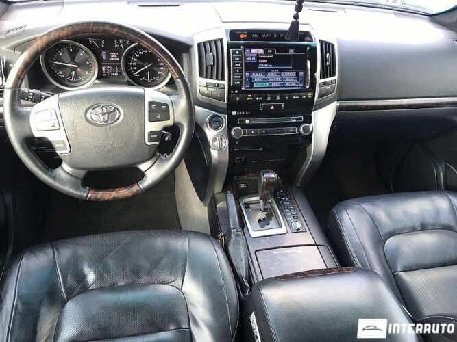 toyota Land Cruiser 2013