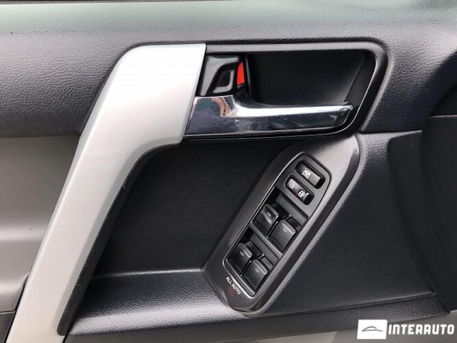 toyota Land Cruiser Prado 2010