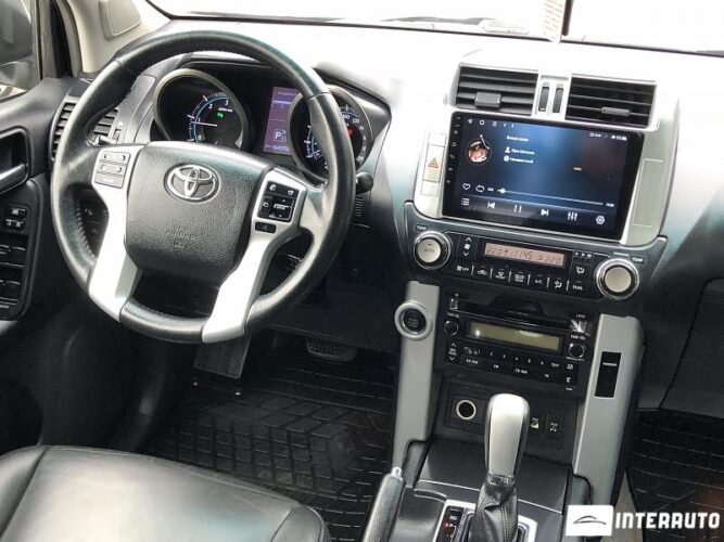 toyota Land Cruiser Prado 2010