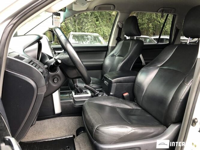 toyota Land Cruiser Prado 2010