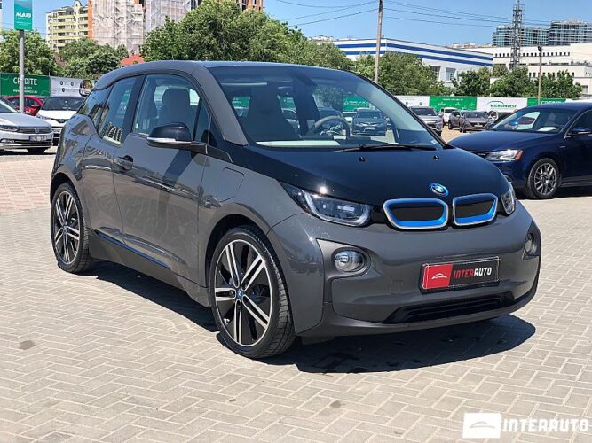 BMW i3 2015 doar la InterAuto