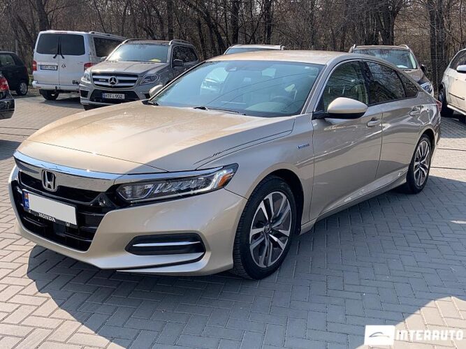 Honda Accord 2019 doar la InterAuto