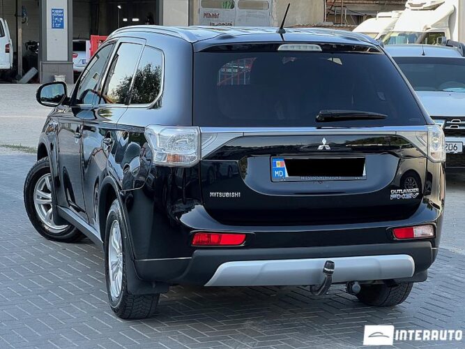 mitsubishi Outlander 2014