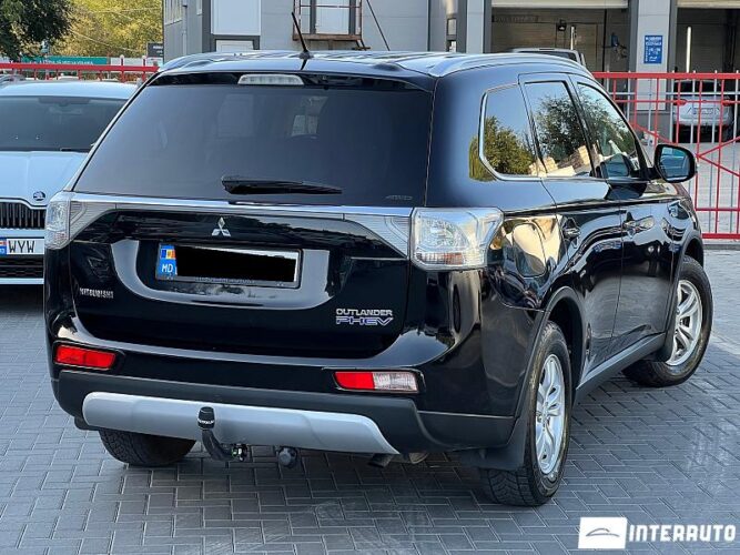 mitsubishi Outlander 2014